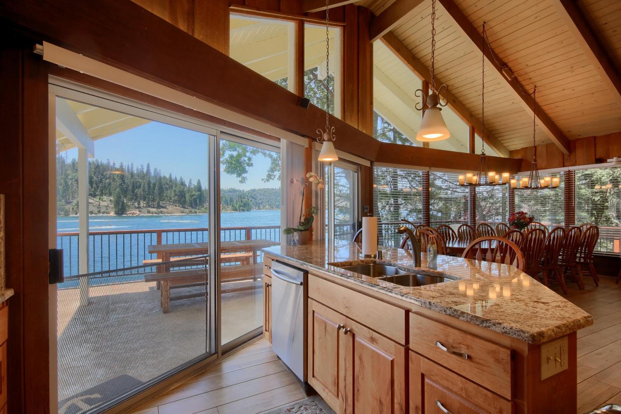 Eagles Nest At Bass Lake Near Yosemite With Boat Dock Ngoại thất bức ảnh